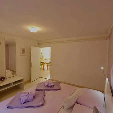 With Parking Space - 23167 Apartment