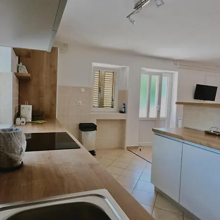 With Parking Space - 23167 Apartment *