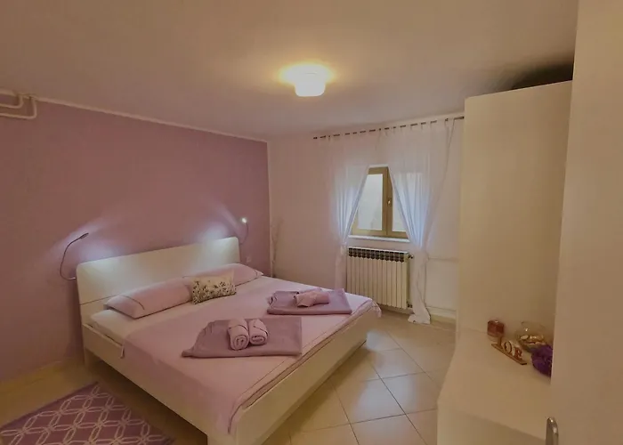 With Parking Space - 23167 Apartman