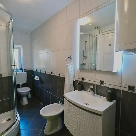 Apartment With Parking Space - 23167 Crikvenica