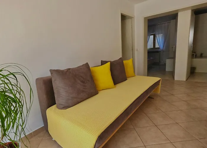 Apartman With Parking Space - 23167 Crikvenica